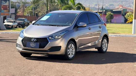 HYUNDAI HB20 1.6 COMFORT PLUS 16V FLEX 4P MANUAL